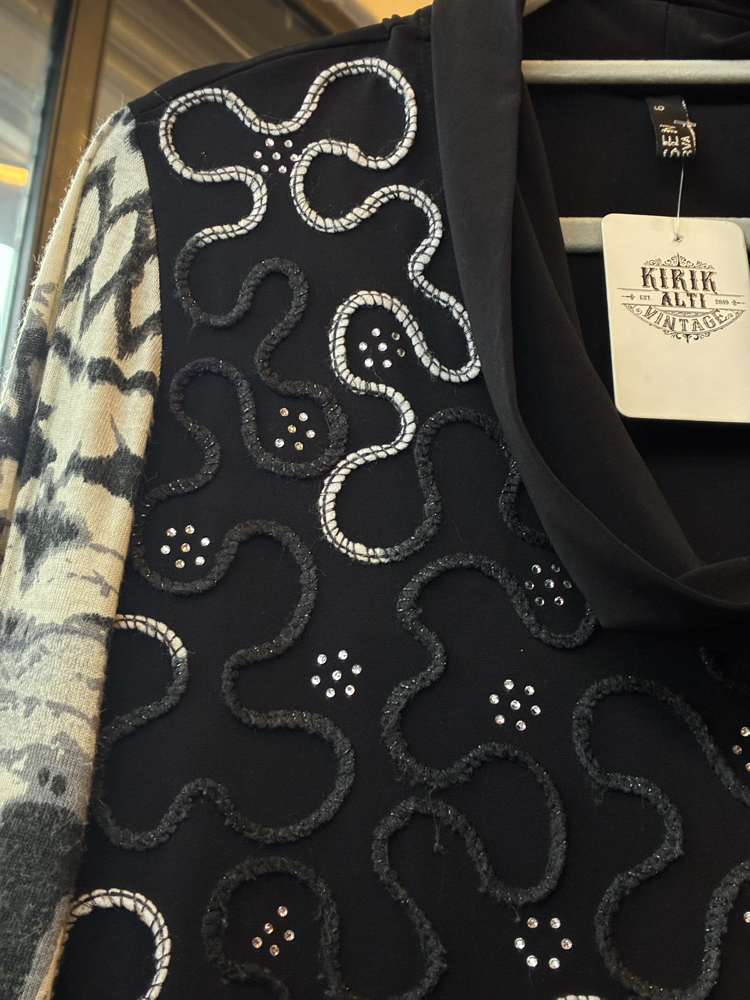 Y2K Black D2 Blouse