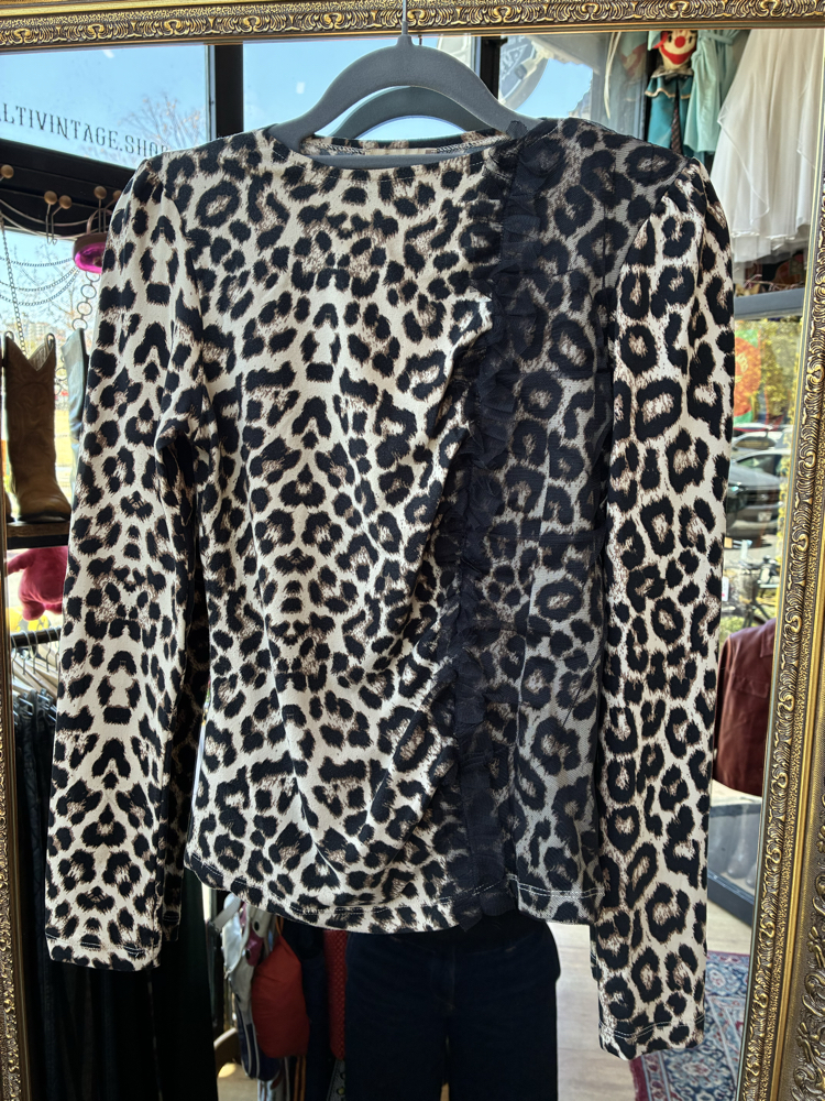Leo Long Sleeve Top