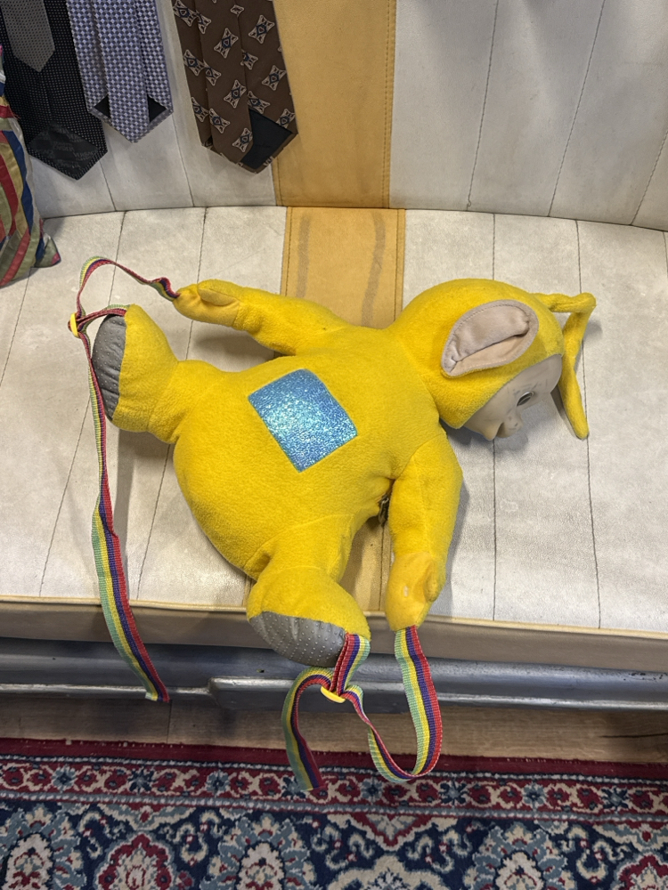 [ULTRA RARE] 1996 Teletubbies Laa-Laa Plush Backpack