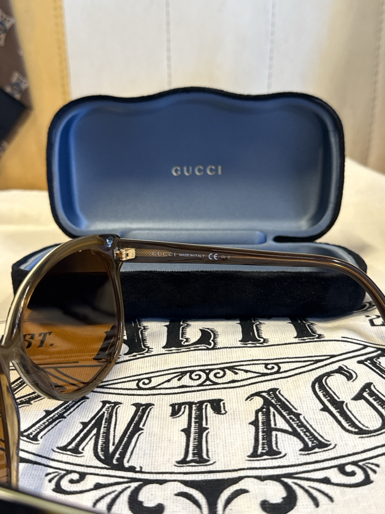 Gucci GG 3165/S Oval Sunglasses