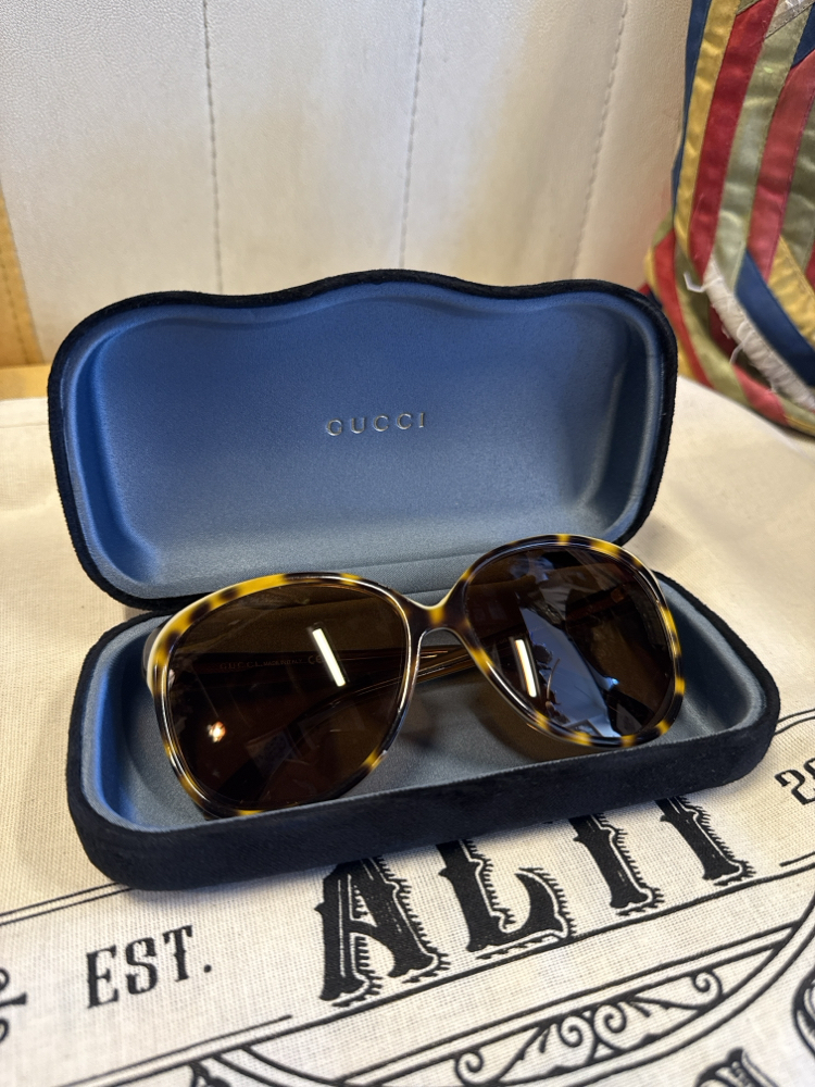 Gucci GG 3165/S Oval Sunglasses