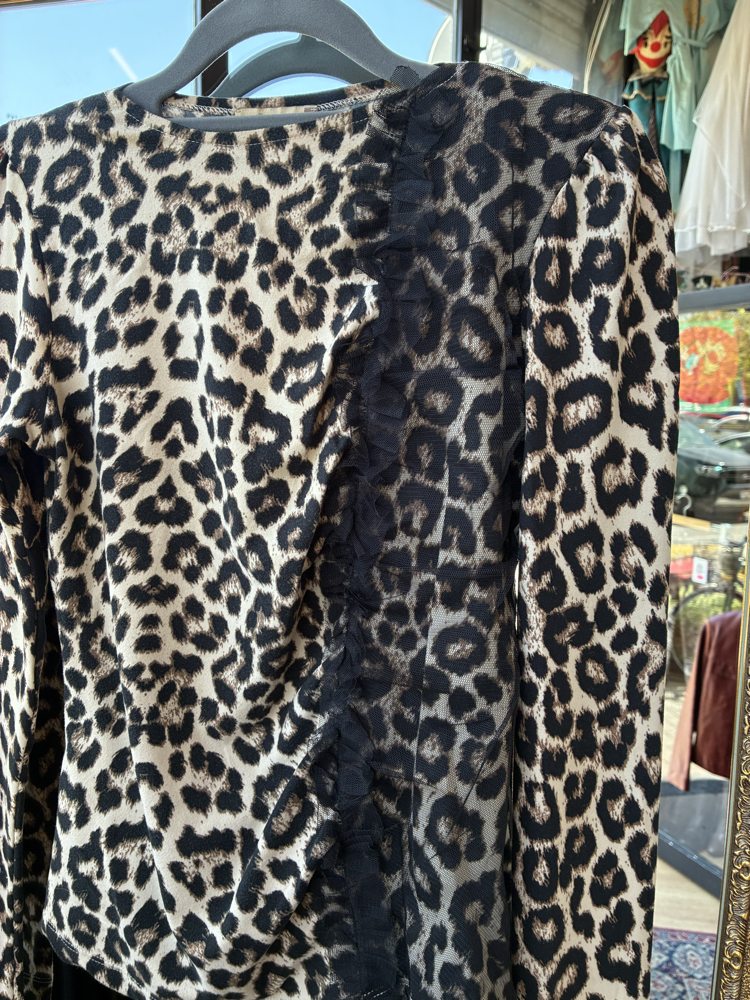 Leo Long Sleeve Top