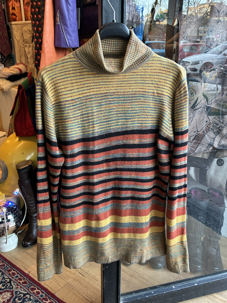 Line Knit