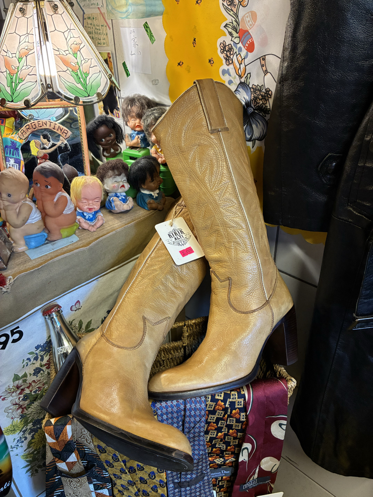 Camel Lovers Boots