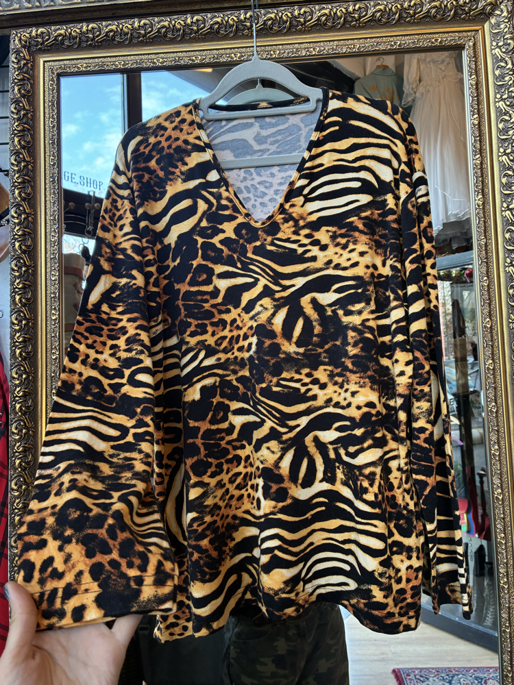 Leo Top