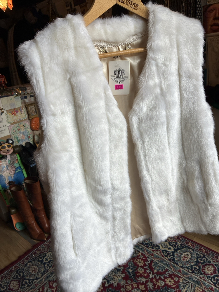 80's Faux Fur Vest
