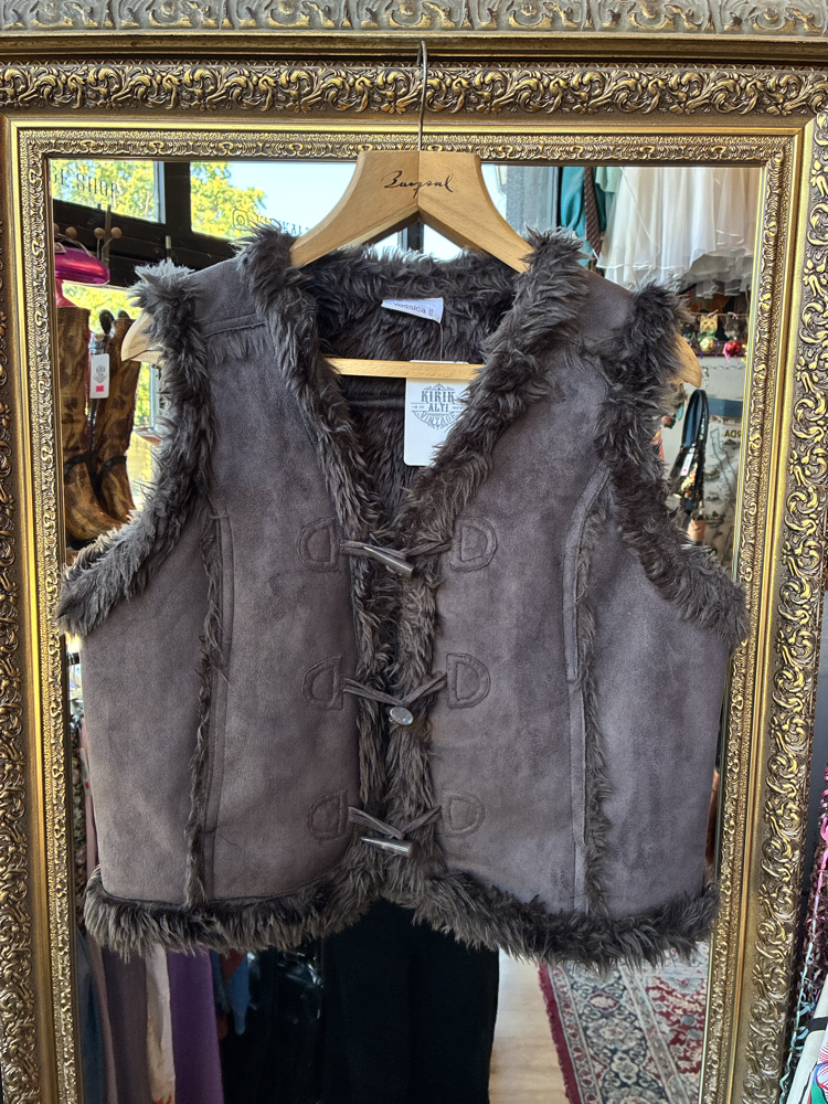 90's Yessica Fake Fur Vest