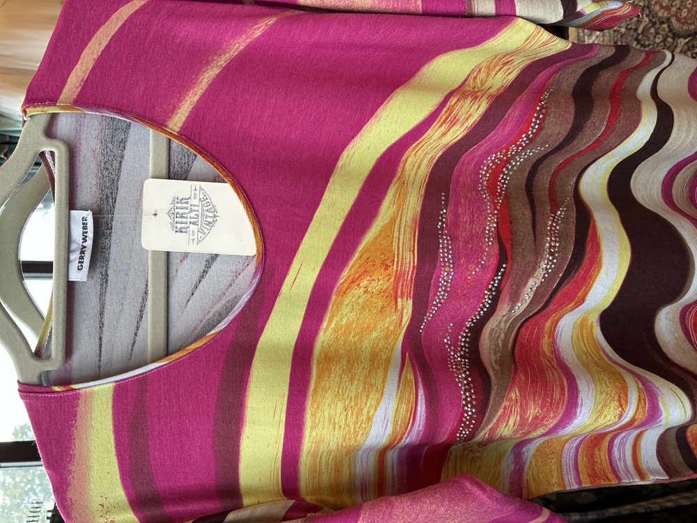 00’s Gerry Weber Colorwave Rhinestone Top