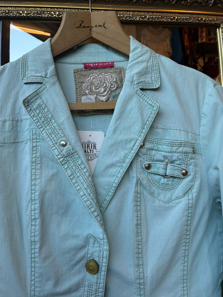 Apriori Y2K Denim Jacket