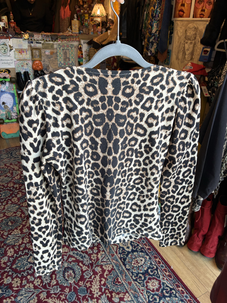 Leo Long Sleeve Top