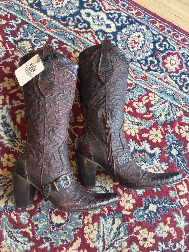 Icon Leather Boots