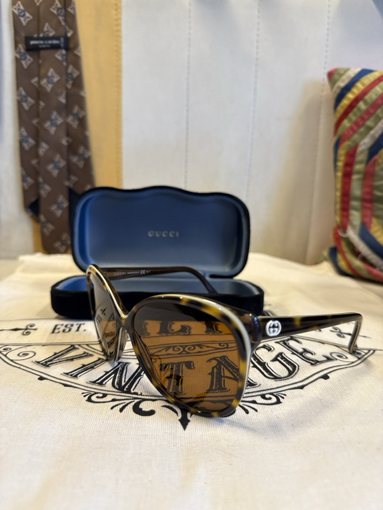 Gucci GG 3165/S Oval Sunglasses