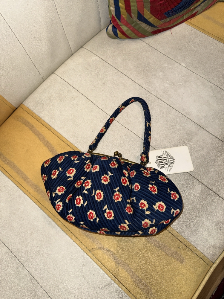 50’s Quilted Floral Kiss-Lock Purse — Midnight Blue & Cherry Bloom