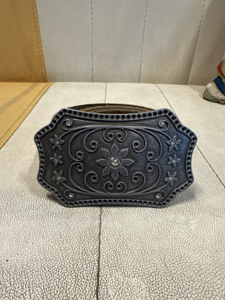 Y2K Brown Suede Leather Belt – Western Cowboy Style with Engraved Floral Rhinestone Buckle