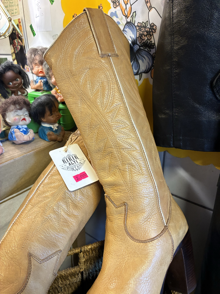 Camel Lovers Boots