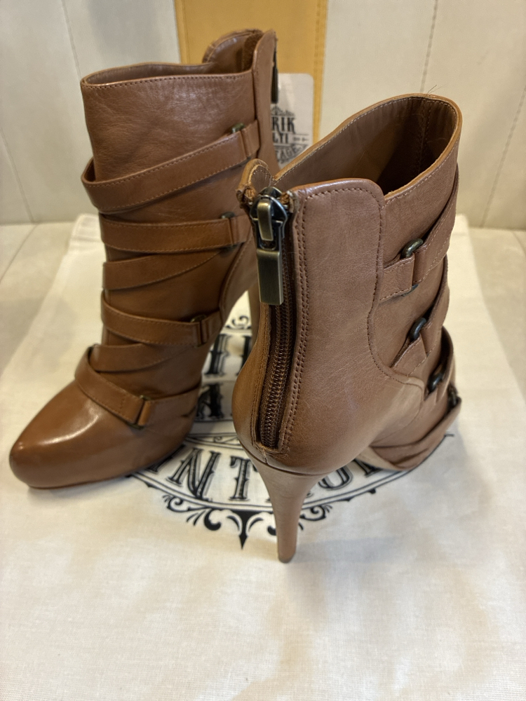 00's Strapped Caramel High-Heel Ankle Boots