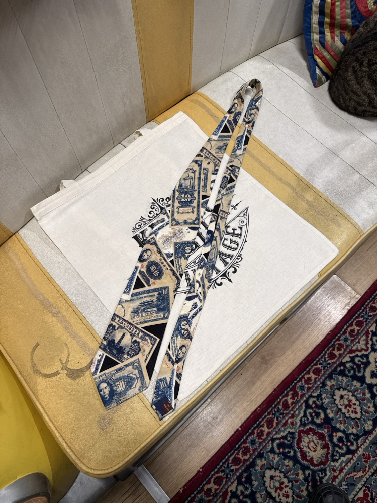 Museum Artifacts Tie | Rare Chinese Banknotes Design