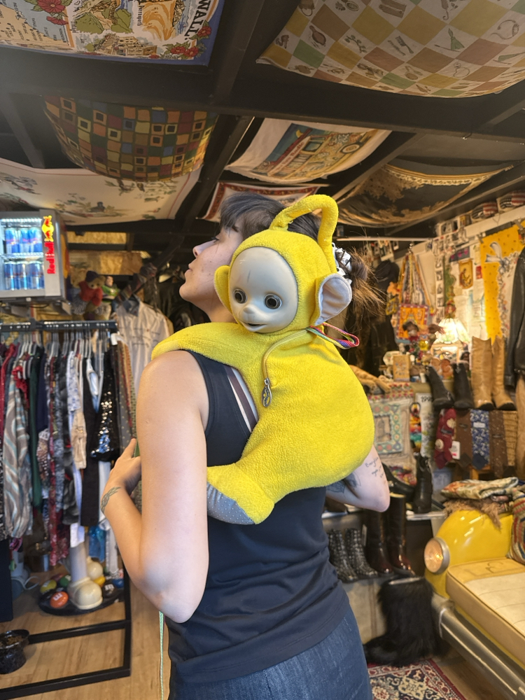 [ULTRA RARE] 1996 Teletubbies Laa-Laa Plush Backpack