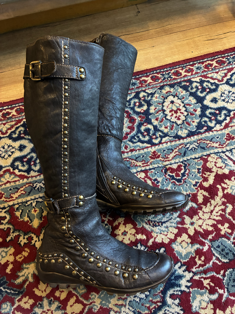 Mrs. Dark Brown Leather Boots