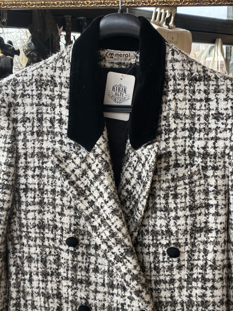 Classic Wool Blazer