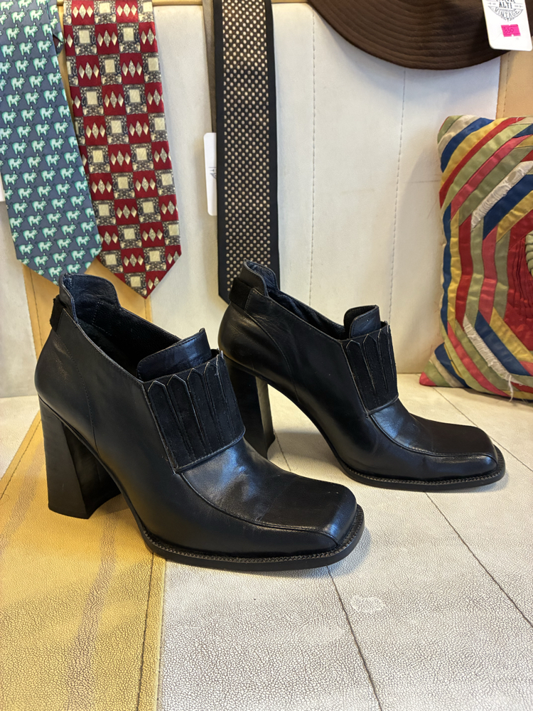 Paolo Italy Leather Heels