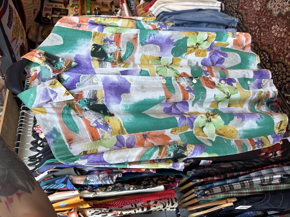 90’s Art Print Floral Shirt — Watercolor Green & Violet