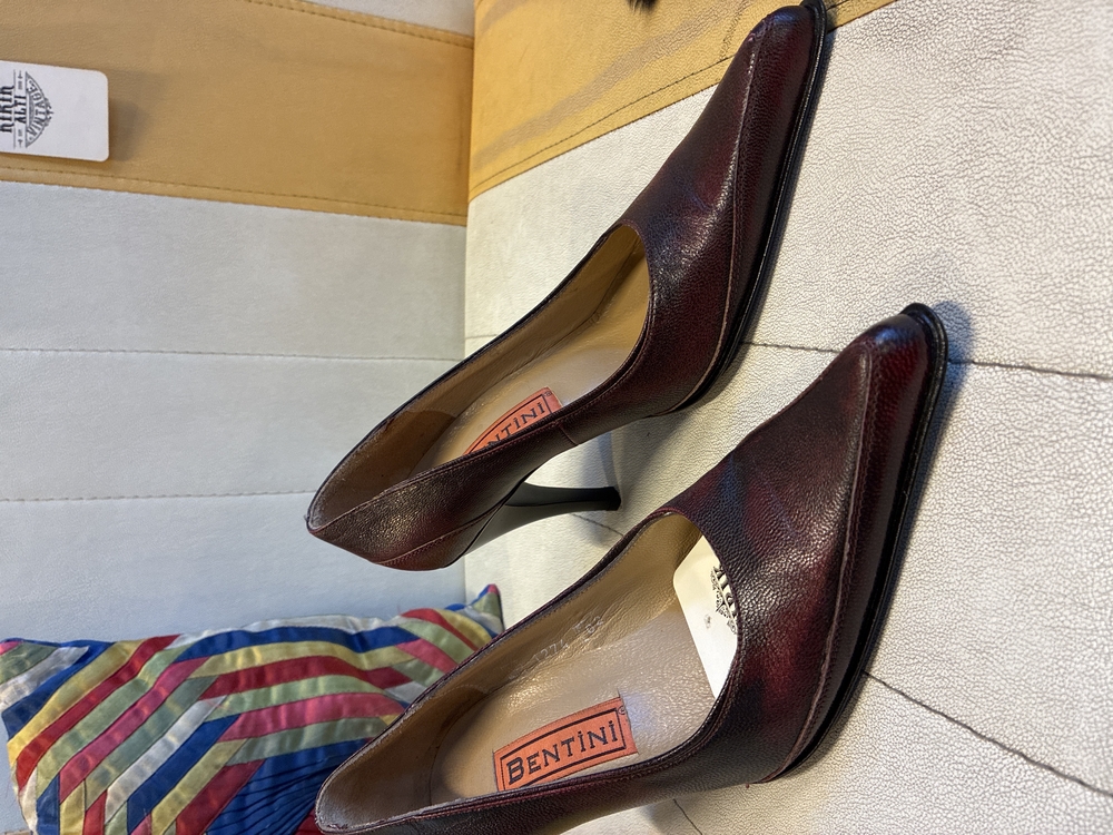 90's Bentini Cherry Heels