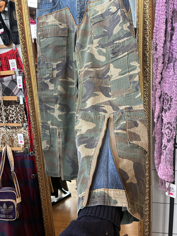 00's Camo Cargo Pants