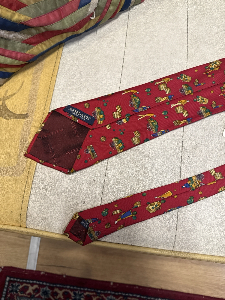 Abbate Silk Tie with Harvest/Market Scene Pattern