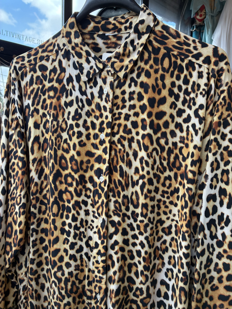 Emily Van der Berg Shirt