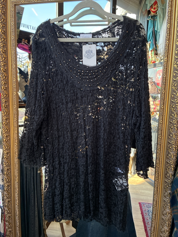 Canda Lace Blouse