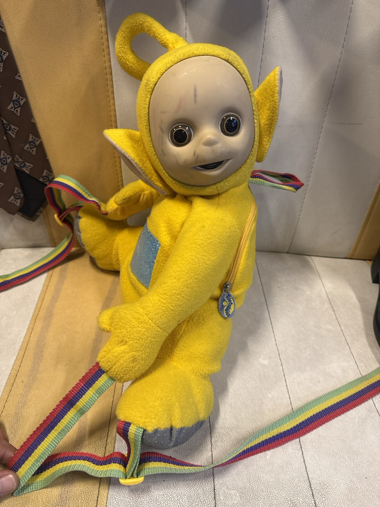 [ULTRA RARE] 1996 Teletubbies Laa-Laa Plush Backpack