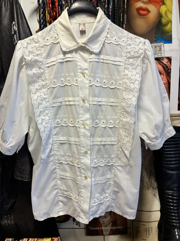 60's White Lace Details Shirt