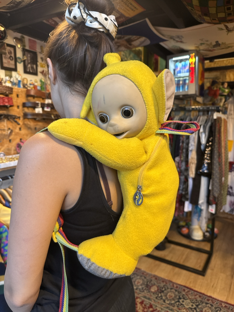 [ULTRA RARE] 1996 Teletubbies Laa-Laa Plush Backpack