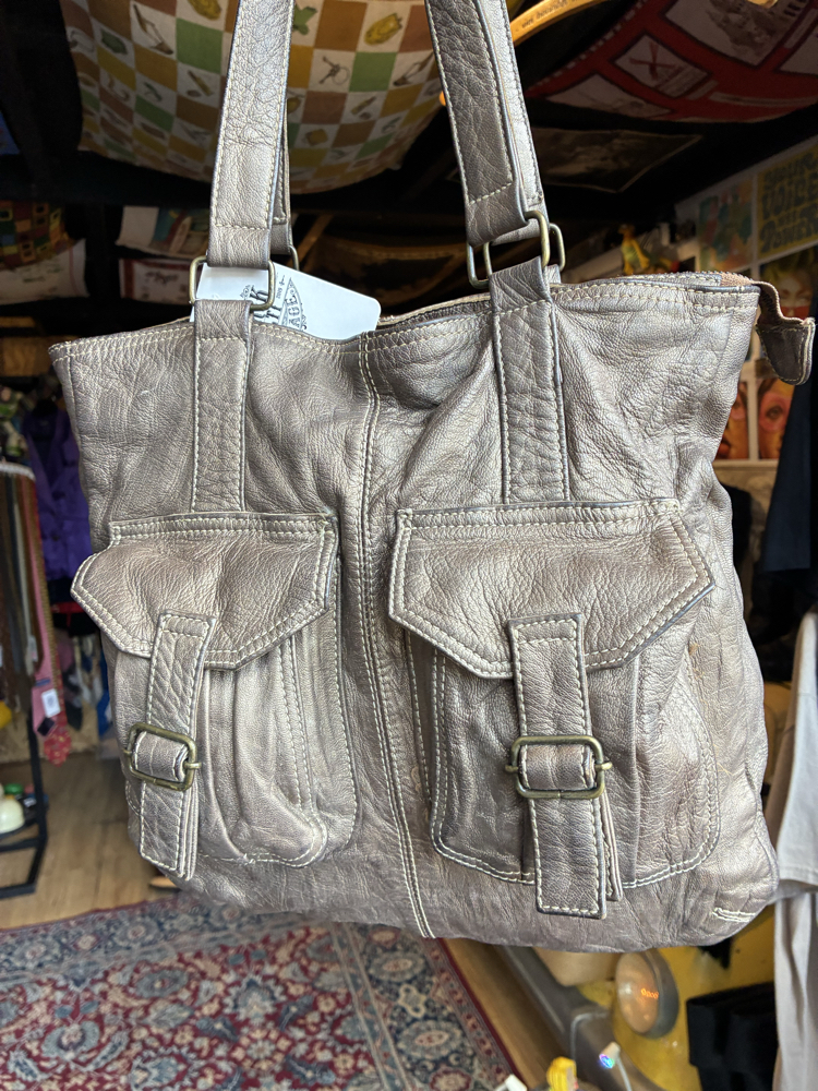 90's Messenger Leather Bag