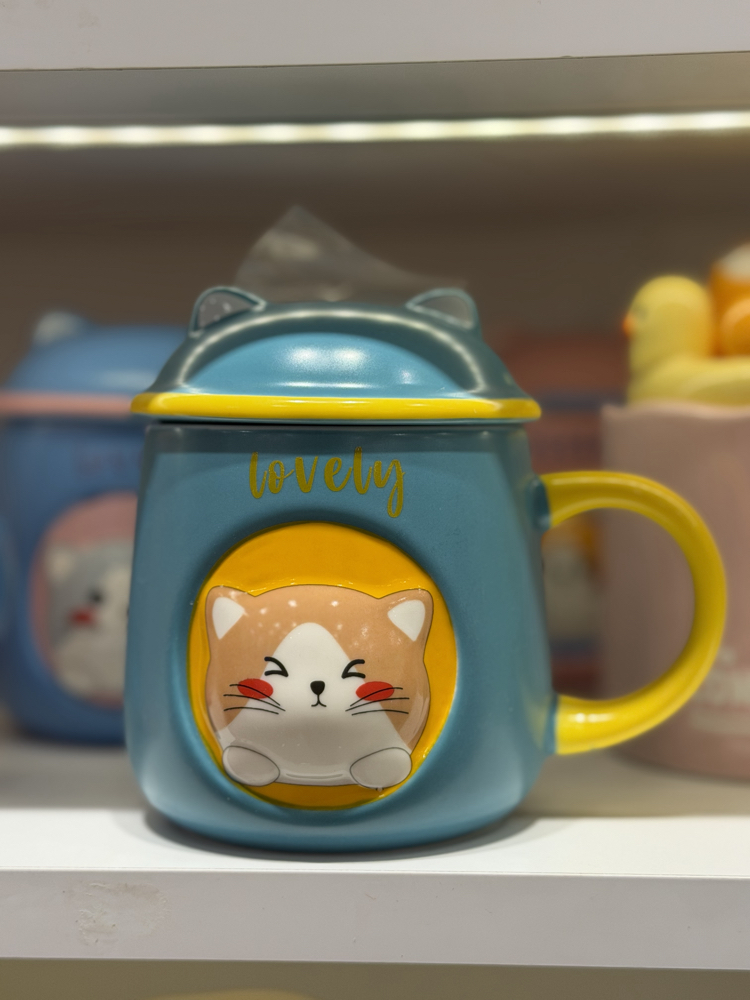 Kabartmalı Kaşıklı Kedi Kupa