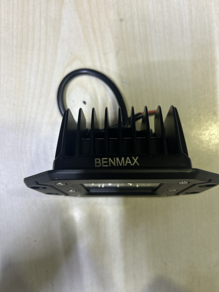 BENMAX 18W ÇİFT KABİN ARKA GERİ VİTES TAMPON LAMBASI