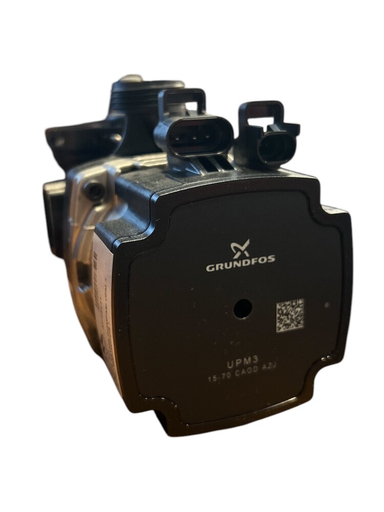 GRUNDFOS UMP 3 Sirkülasyon Pompası 