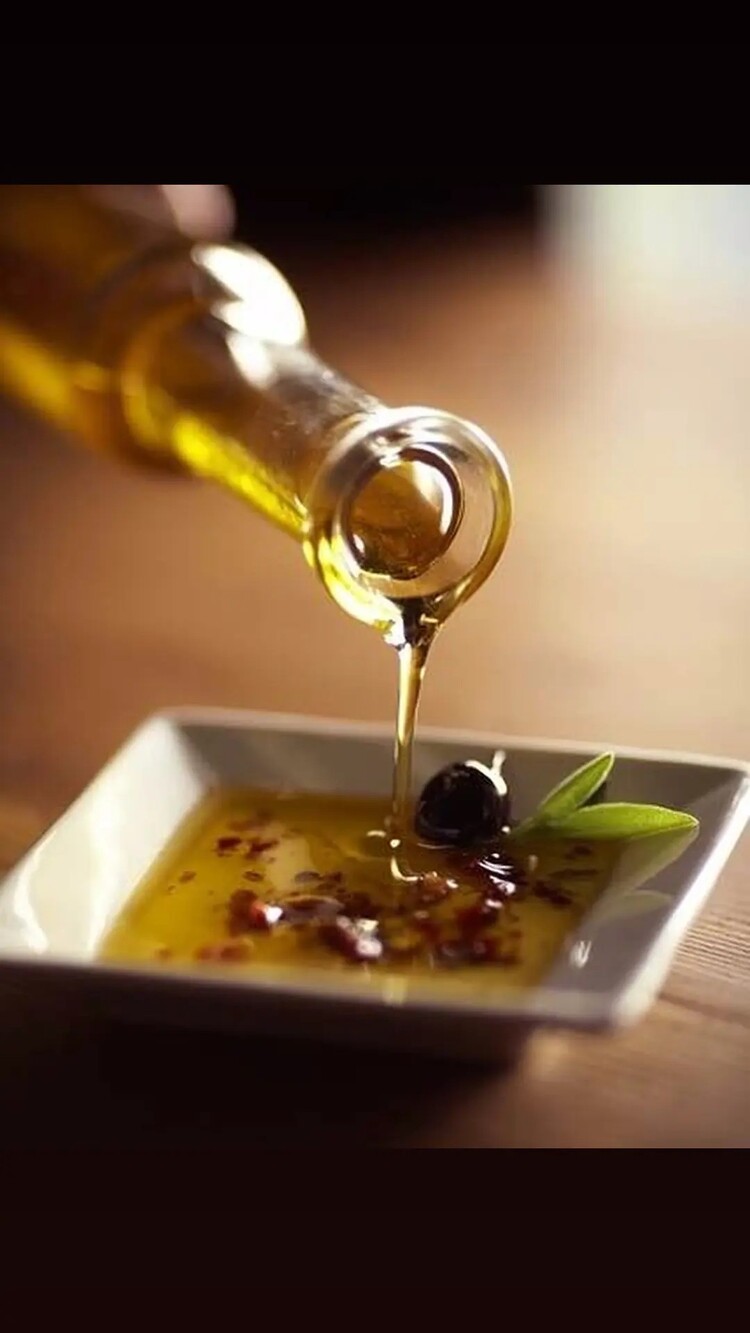 3 LİTRE ZEYTİNYAĞI(KARGO ÜCRETSİZ)
