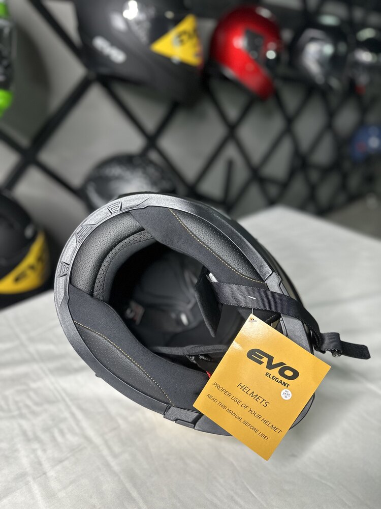 EVO KASK MAT BLACK