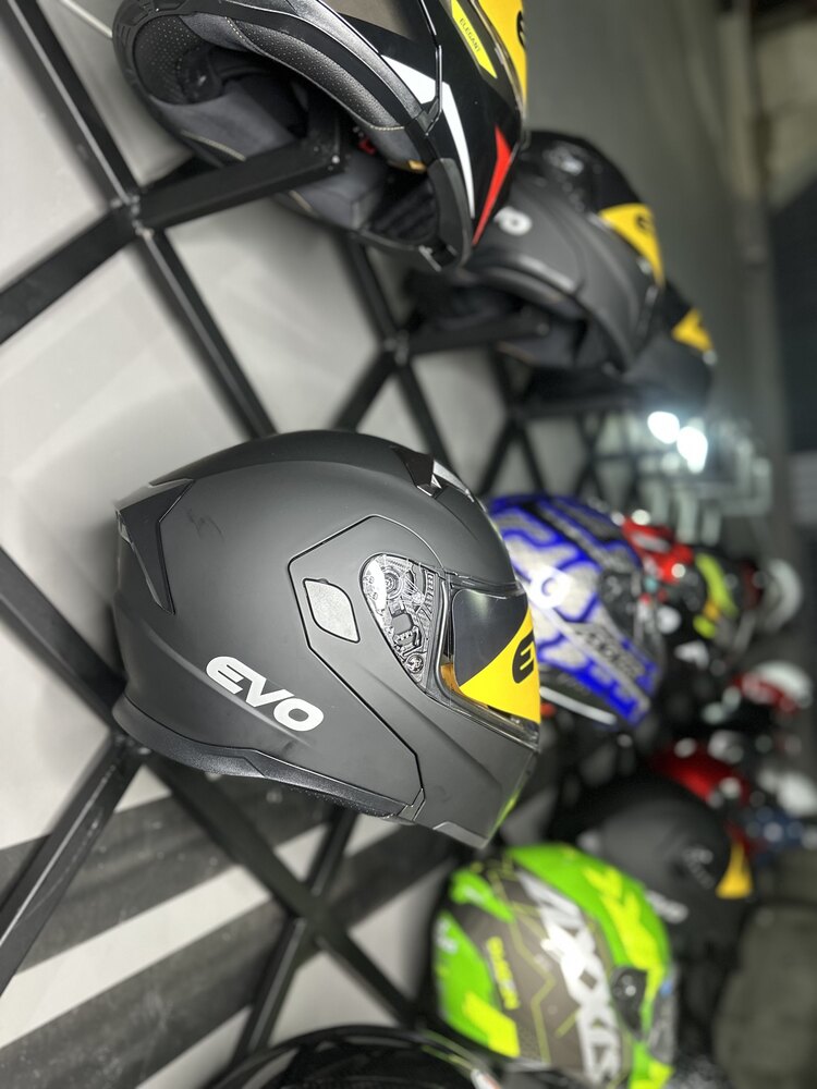EVO KASK MAT BLACK