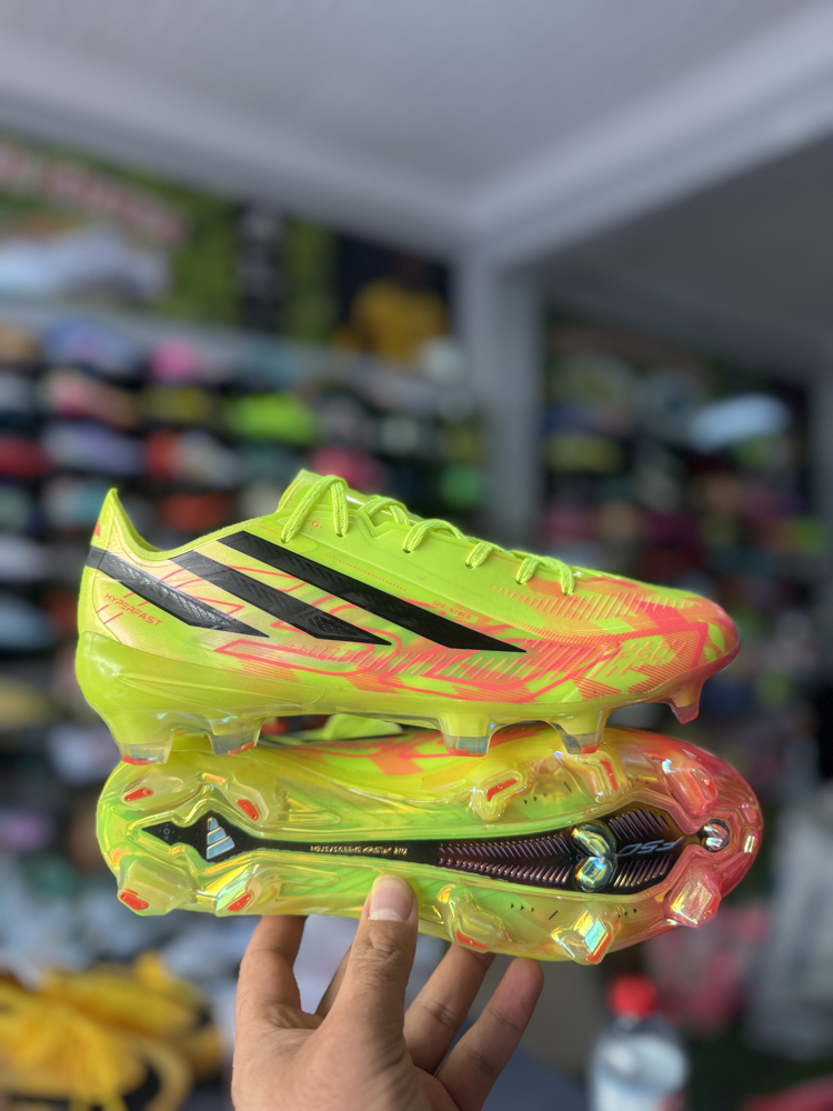 Adidas F50  40/45 arası 2 li alımda havalede 4000