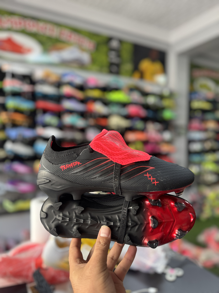 Adidas Predator 40/45 arası 2 li alımda havalede 4000