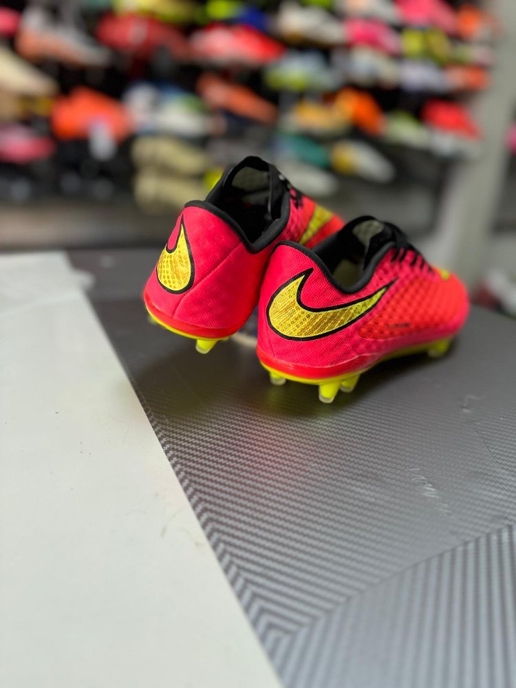 Nike hypervenom