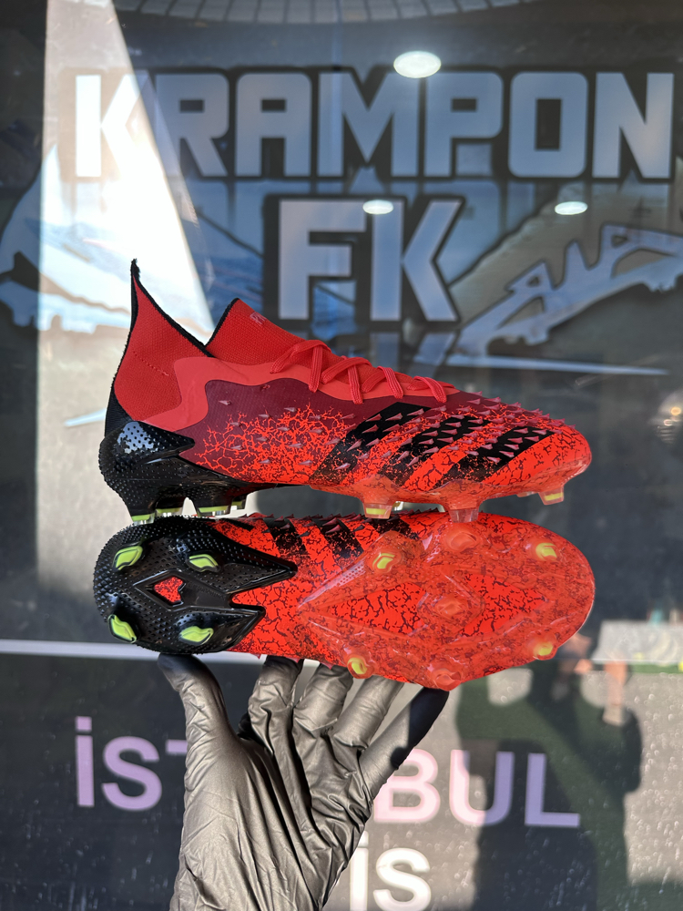 Yeni Sezon Predator Freak Elite Tamprof