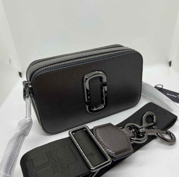 Marc Jacobs All Black 