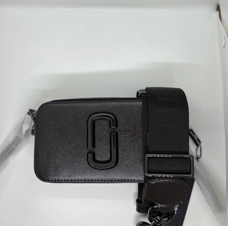 Marc Jacobs All Black 
