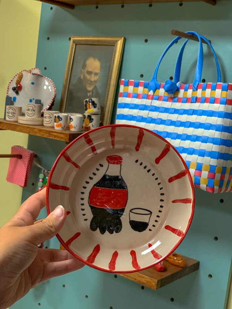 Koladır o siyah kola