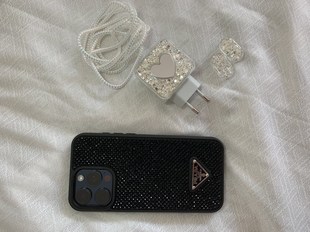 Prada Telefon ve Şarj Kılıf Seti