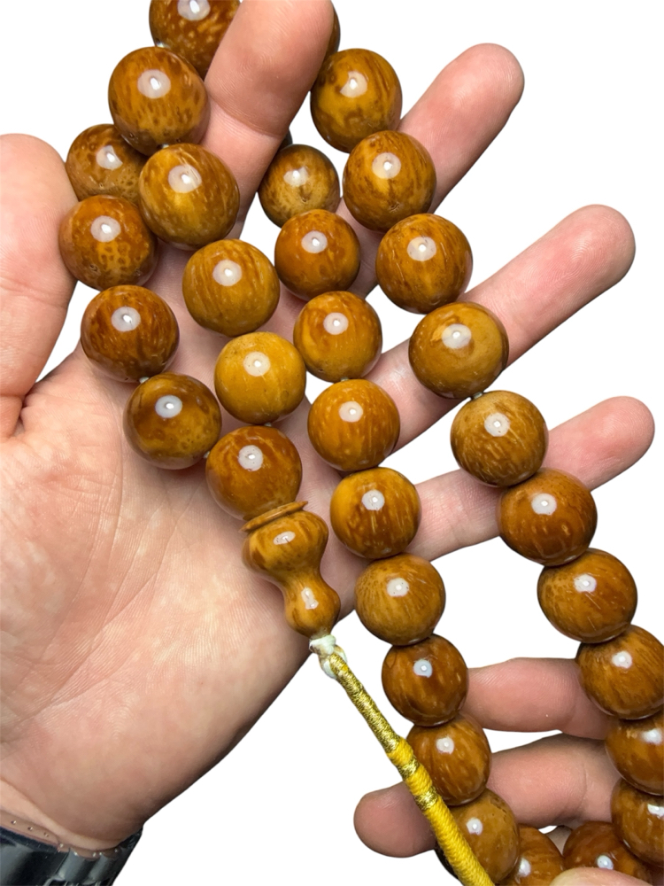 MÜZELİK BİR KUKA